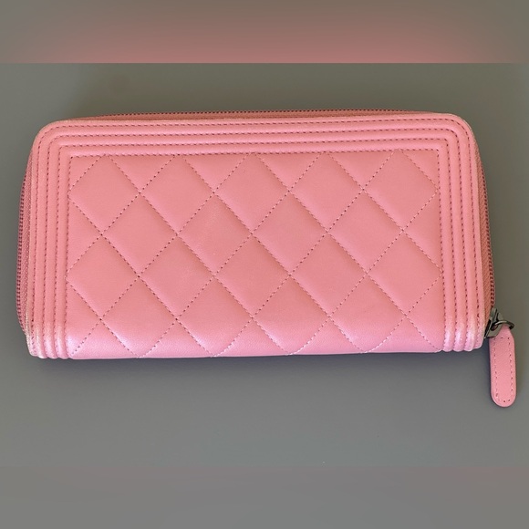 Chanel Quilted Lambskin Pink Boy Zippy Wallet - Picture 13 of 16